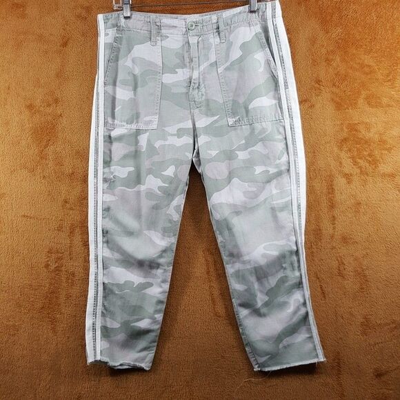 MOTHER Jeans Womens Size 31 Green Camo Stripe Linen Blend SHAKER CHOP CROP FRAY - Picture 1 of 11